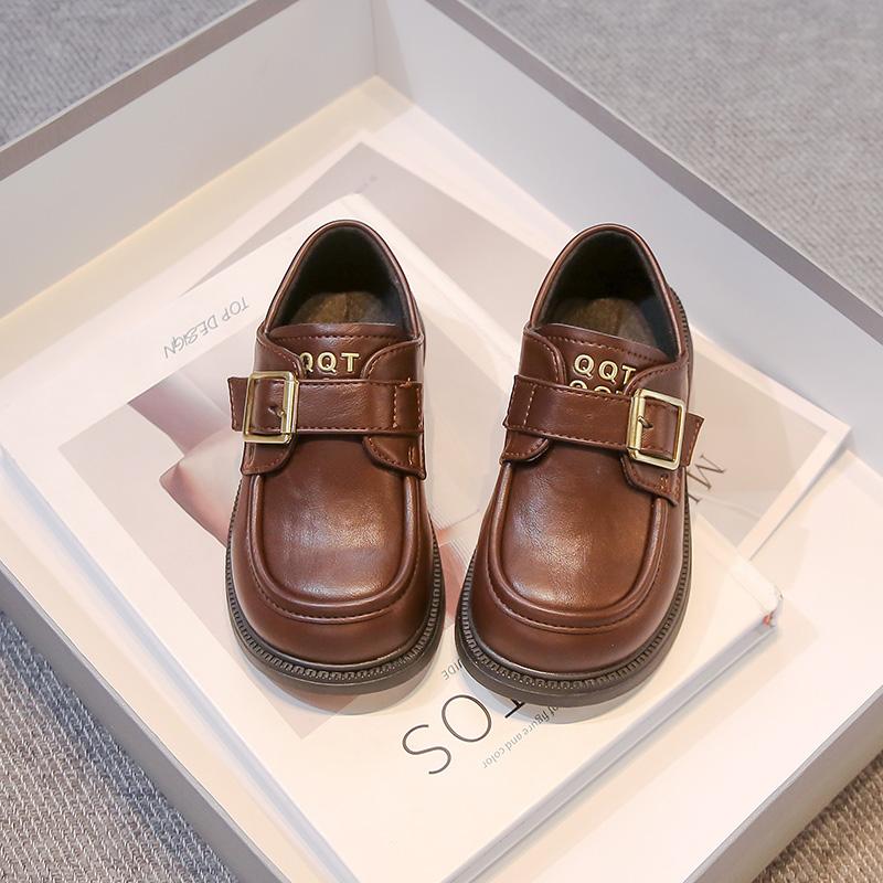 

Детская кожаная обувь Британский стиль Черная матовая Мальчики Девочки Туфли на плоской подошве Нескользящая мягкая подошва 2025 Новая Детская школьная обувь Студенты 26 коричневый