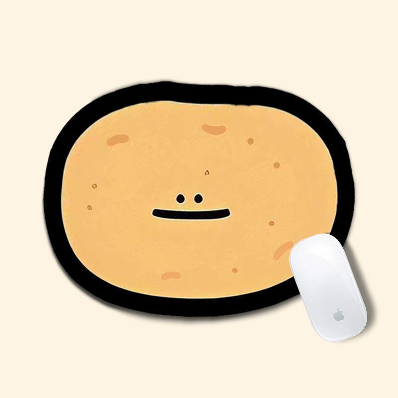 

Cartoon Mouse Pad: Cute Little Potato Design, Non-slip, Small Size, Ideal for Girls Dormitory or Office