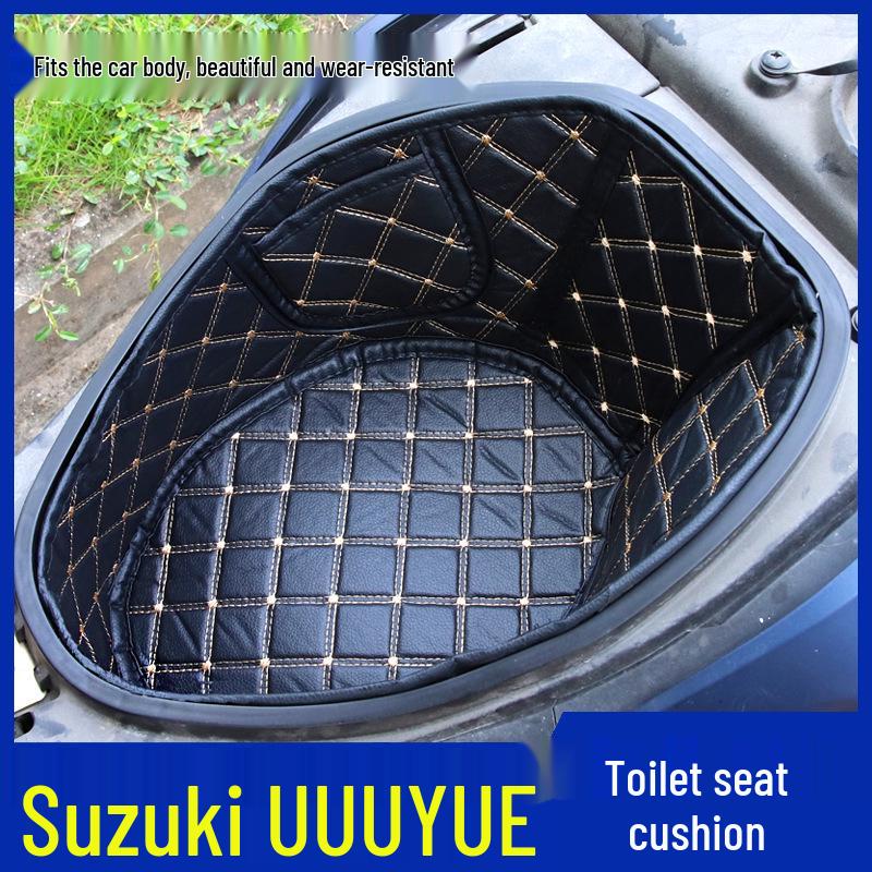 

Комплект аксессуаров для сиденья и хранения мотоцикла UY125/UU125/UE125 Black with Gold Line