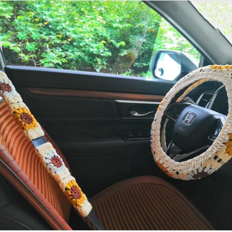 Car Steering Wheel Cover Warm  Anti Slip Grip Seat Belt Safe Hand Crocheted Flower Design for Stylish Car Decor Winter Simple