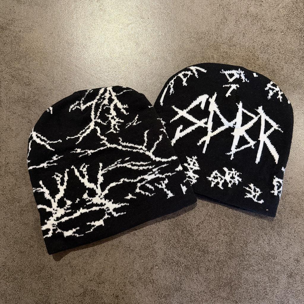Knit Hat For Men And Women With Embroidered Letters And Color Block Design For Streetwear And Hip Hop Style