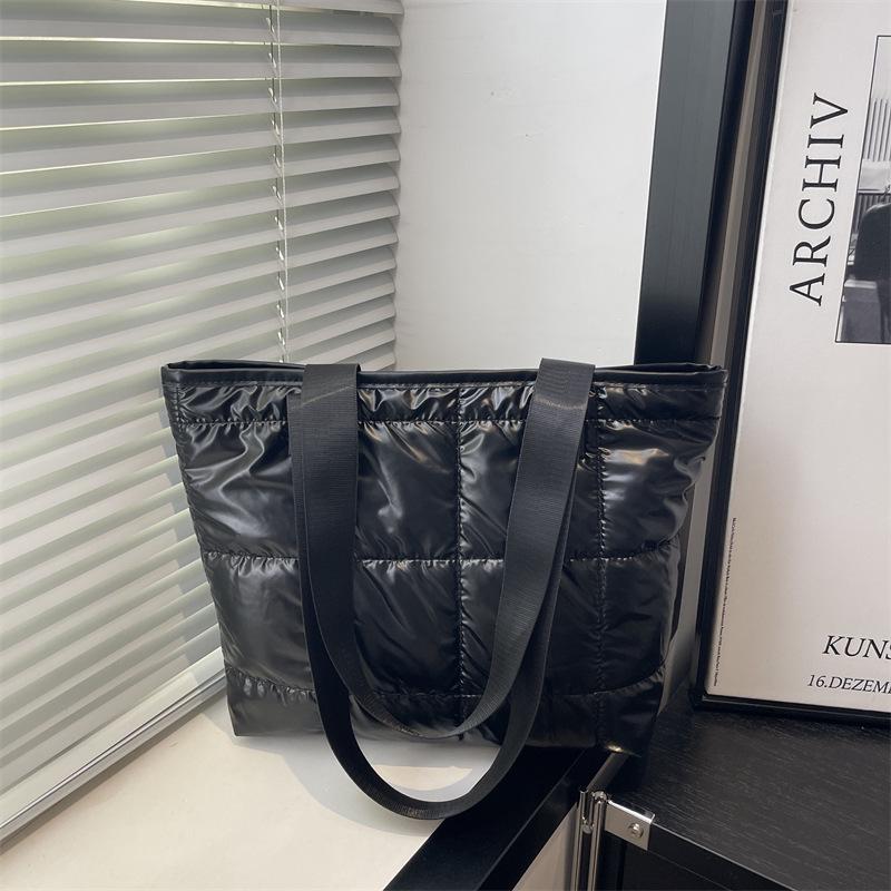 Korean Style 2025 Cotton Padded Large Tote Bag - Lightweight, Fashionable Single Shoulder Bag for Women