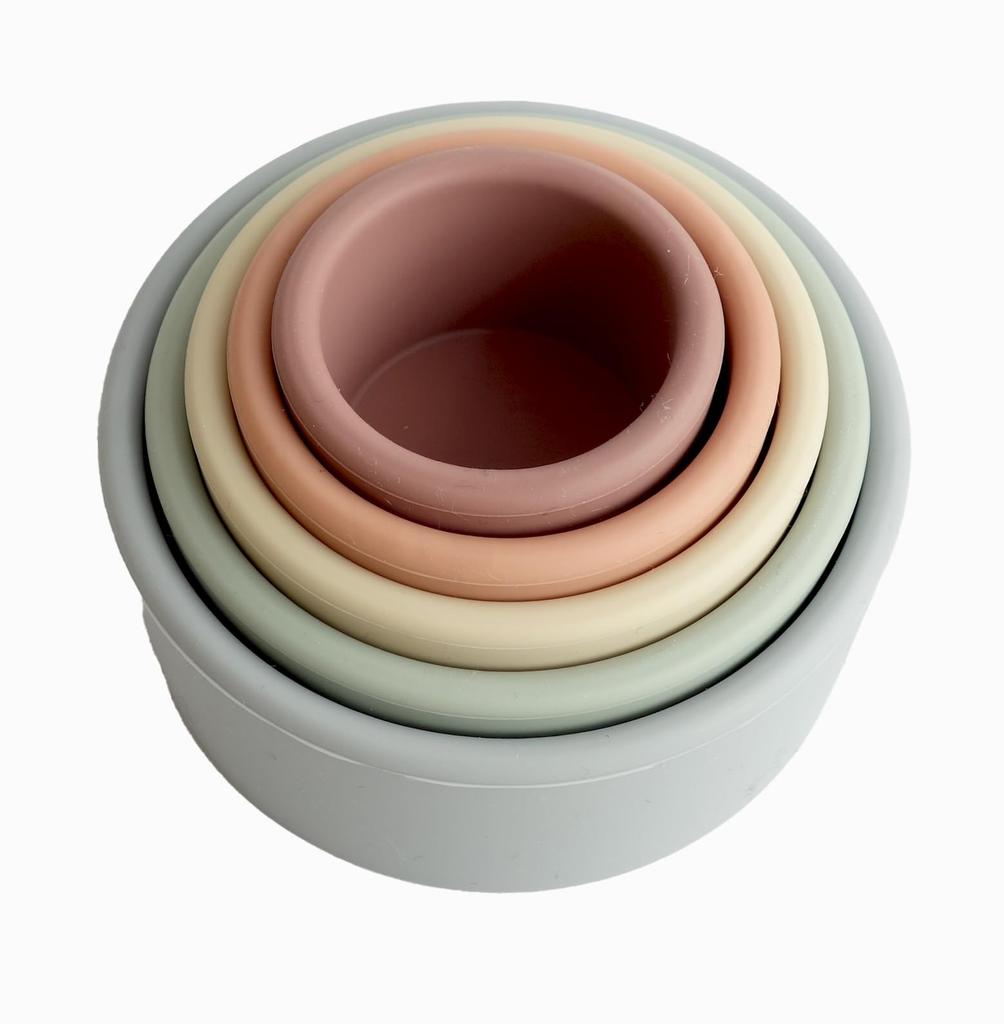 A Stacking Cup Made by a Nursery Teacher and Mother In Made of Dishwasher and Boiling Water Meets Food Hygiene Dull Colors Fika, Kobe, Silicone,