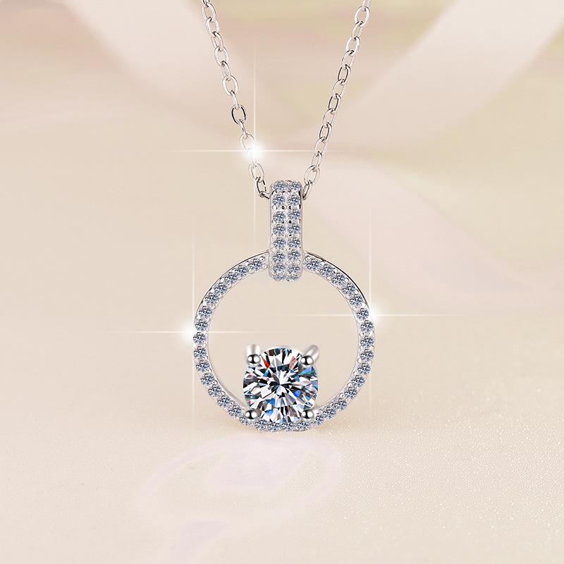 6.5mm S925 Sterling Silver Round Halo Moissanite Pendant Necklace D VVS1 Exquisite Fine Jewelry For Women