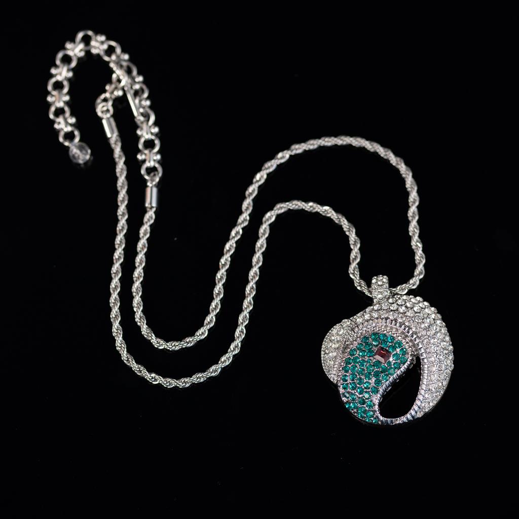 Medieval Vintage High Fashion Personality Temperament Exaggerated Retro Gold Necklace Women'S 25 Autumn New Necklace