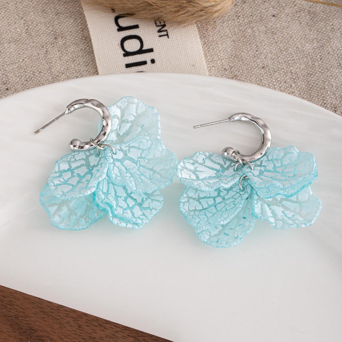 

Summer Mori Sweet Petal Fringed C-Shaped Earrings Women S Design Sense Niche Fresh Stud Earrings Temperament