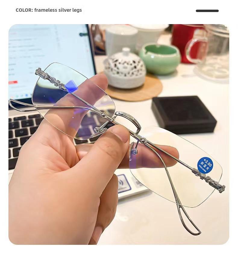 

Очки для чтения в стиле ретро без оправы с защитой от синего света и изменяющей цвет для мужчин и женщин Presbyopia +250 серебряный