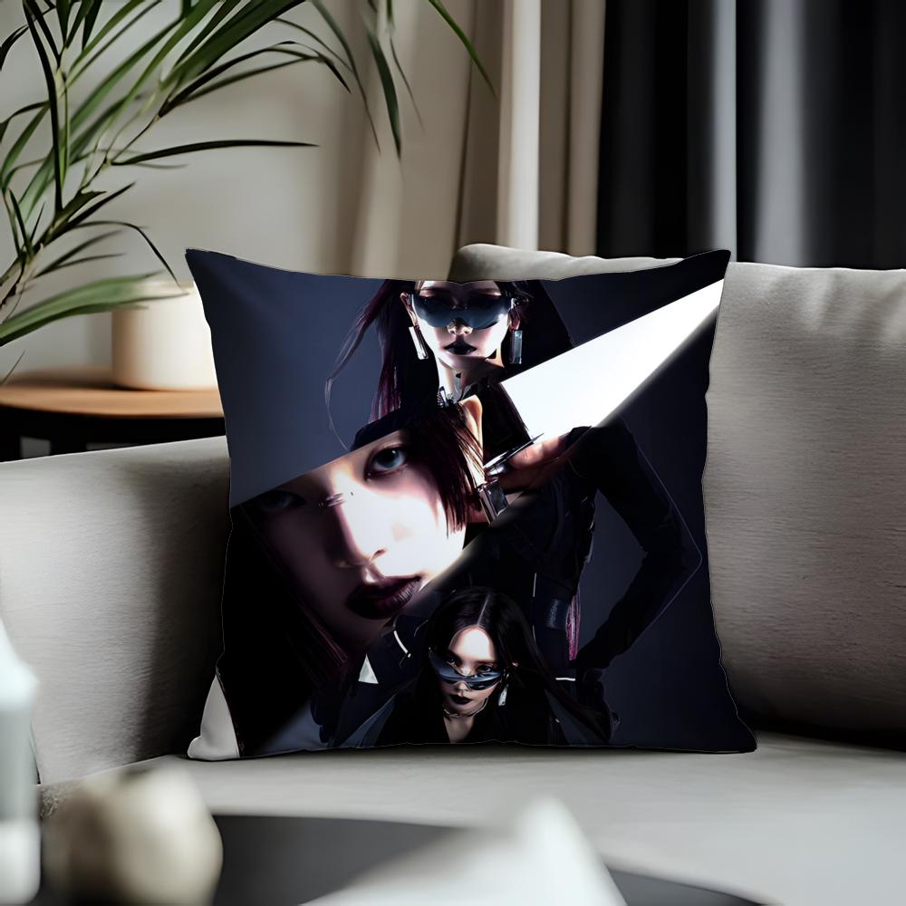 Fashion AAespa Whiplasher Cushion Cover Antidustmite Pillowcase Invisible Zipper Silky Short Plush Sofa Cushion Cover