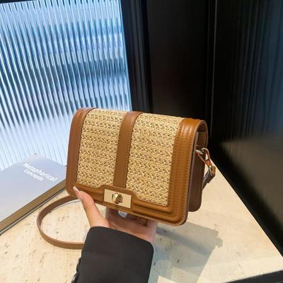 Square Summer Straw Woven Clutch Handbags for Women Crossbody Bags Casual Beach Rattan Travel Shoulder Messenger Bags