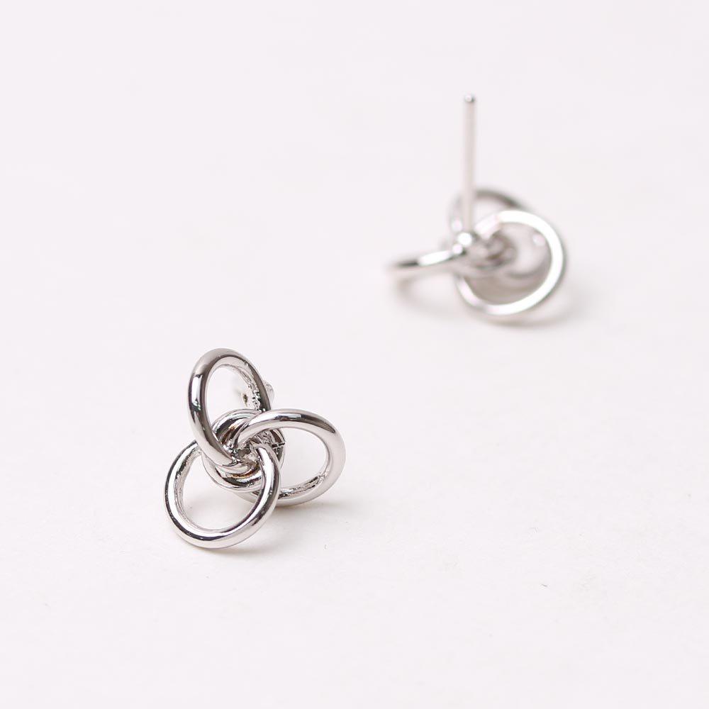 [Worn by Stayc Si-eun, Se-eun, and Billlie Moon Soo-ah] Triple Round Ring Earrings