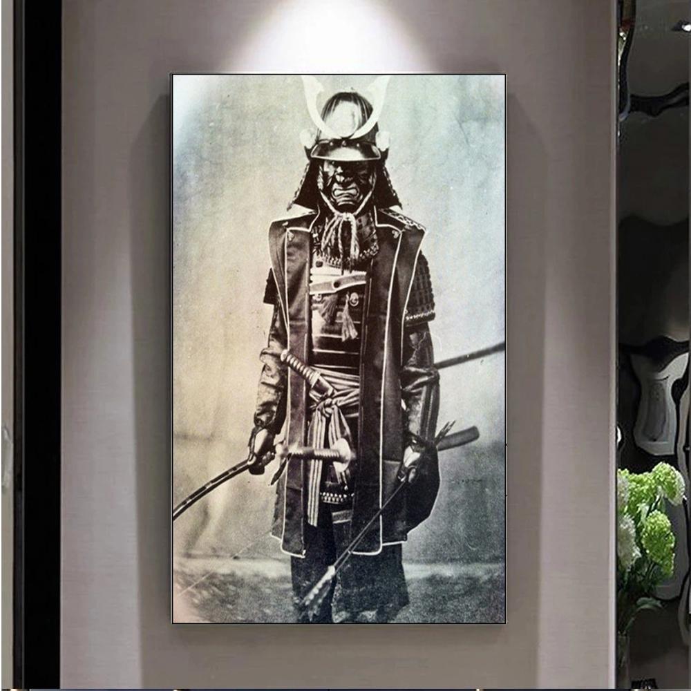 Black and White Japanese Black Samurai Man with Crow Posters and Print Wall Art Canvas Painting for Living Room Cuadros Decor 60 X 40 Cm