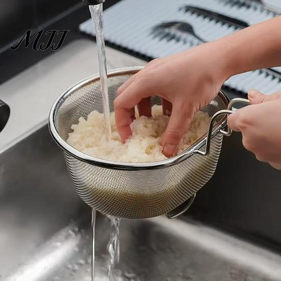 Stainless Steel Kitchenware Skimmer Strainer, Fine Mesh Slotted Spoon with Cooking Utensil for Noodles Long Handle, Rustproof Kitchen Tool Frying