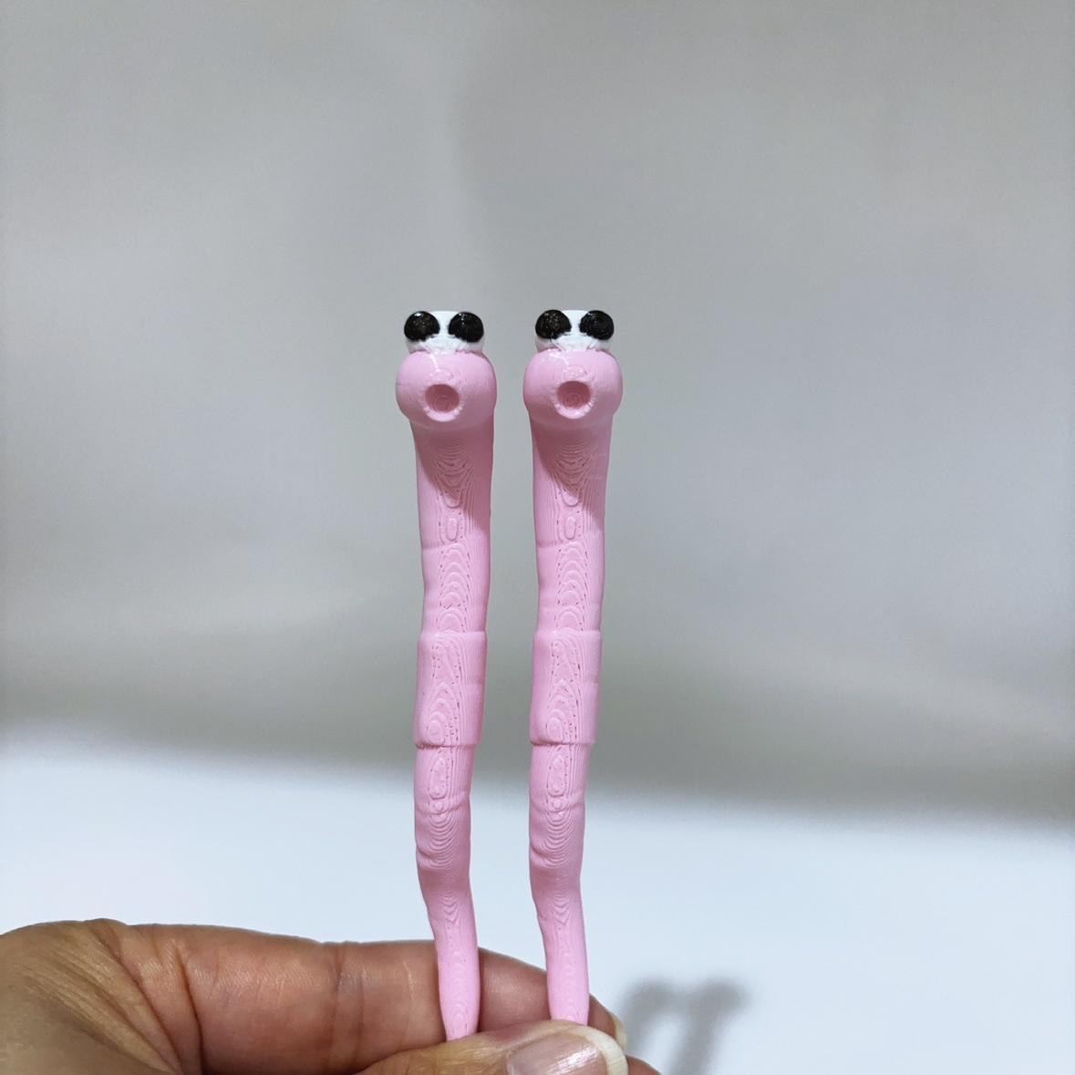 

2pcs set of fun potted earthworm plants for garden decoration, cute earthworm garden and terrace accessories, outdoor decoration розовый