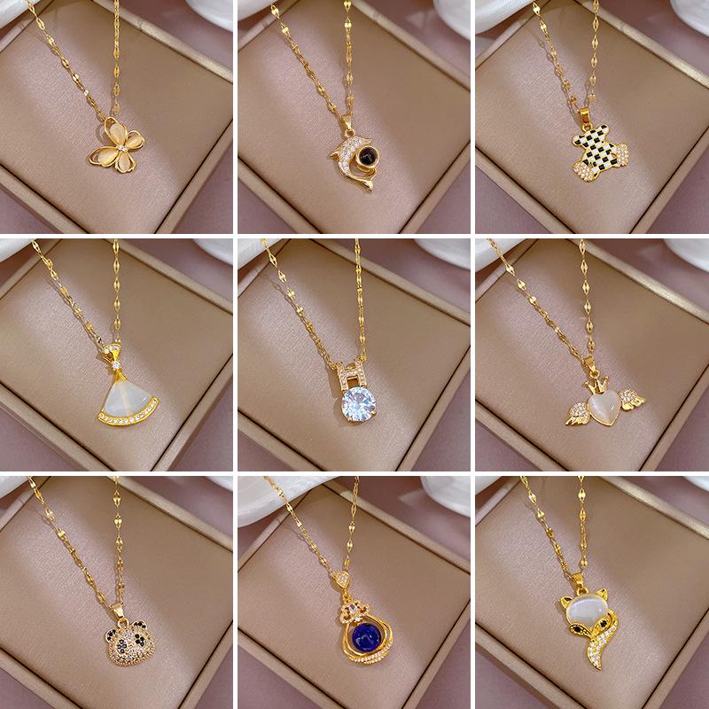 Personalized Titanium Steel Sparkling Necklace for Women – Lively Luck Pendant with Chic Design