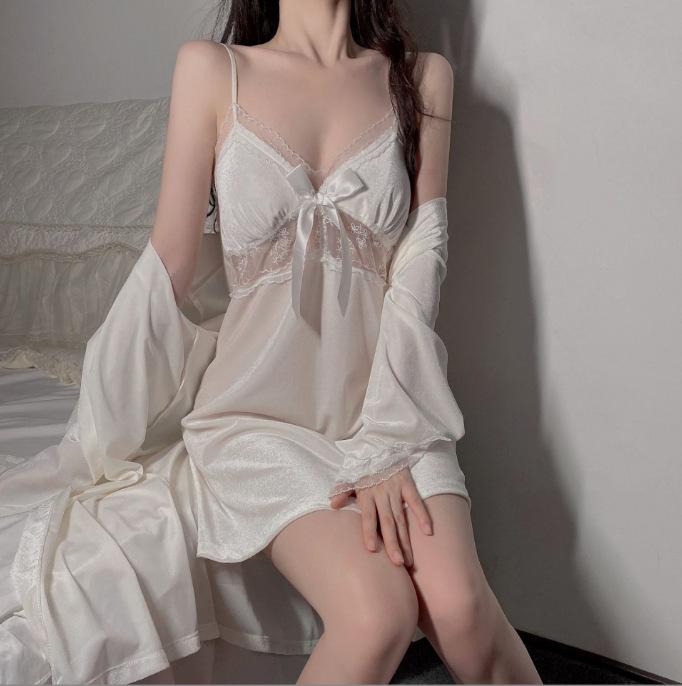Women's Sexy Autumn and Winter Golden Velvet Pajamas with Chest Pads, Suspenders, Nightgowns, Pure Lace Two-piece Set Live