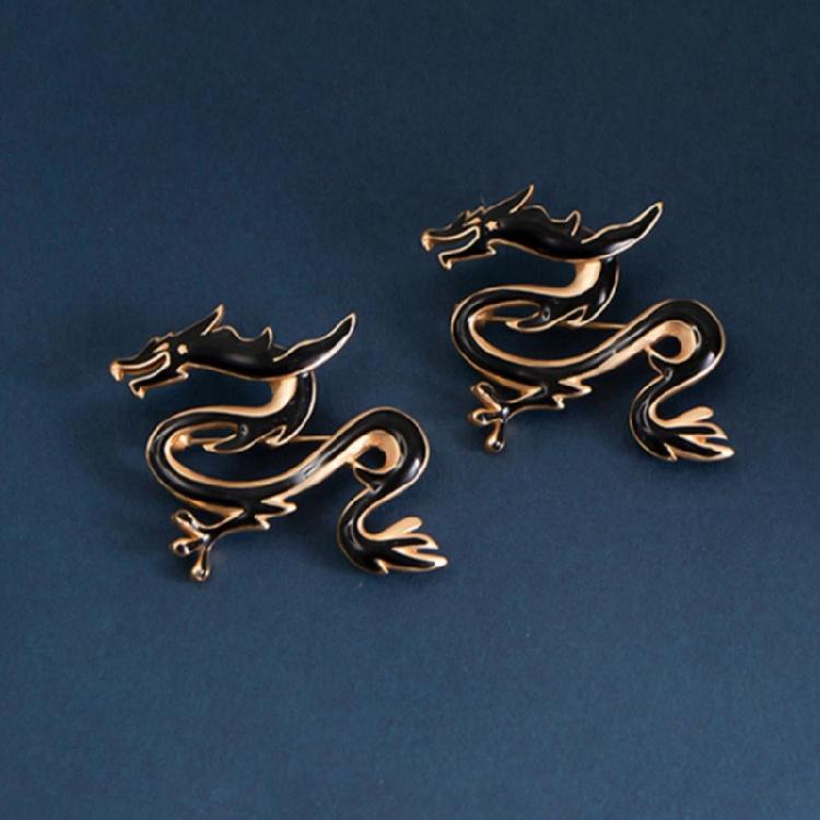 Unique Dragon Badge Pin Ornament Retro Dragon Form Lapel Pin for Statement Style