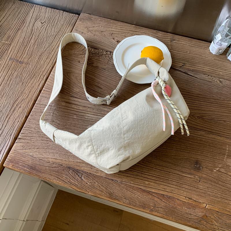 

Nylon cloth bag women s large capacity 2025 summer new casual shoulder messenger bag simple summer dumpling bag 41*6*20