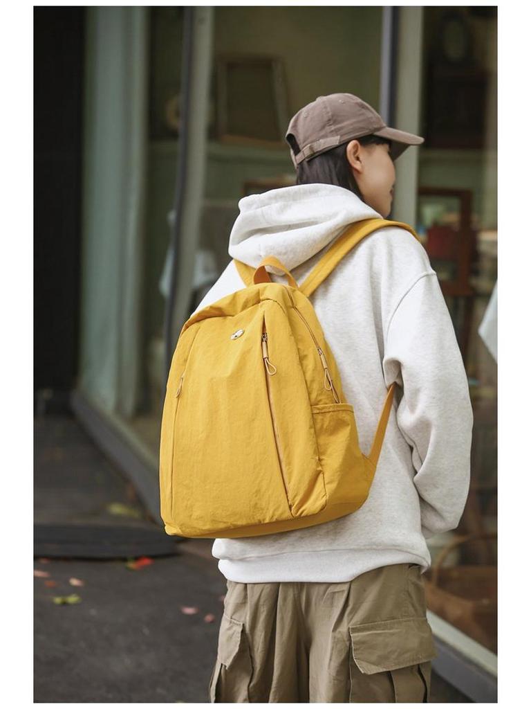 Dámský ultralehký voděodolný nylonový cestovní batoh - Všestranný a barevný