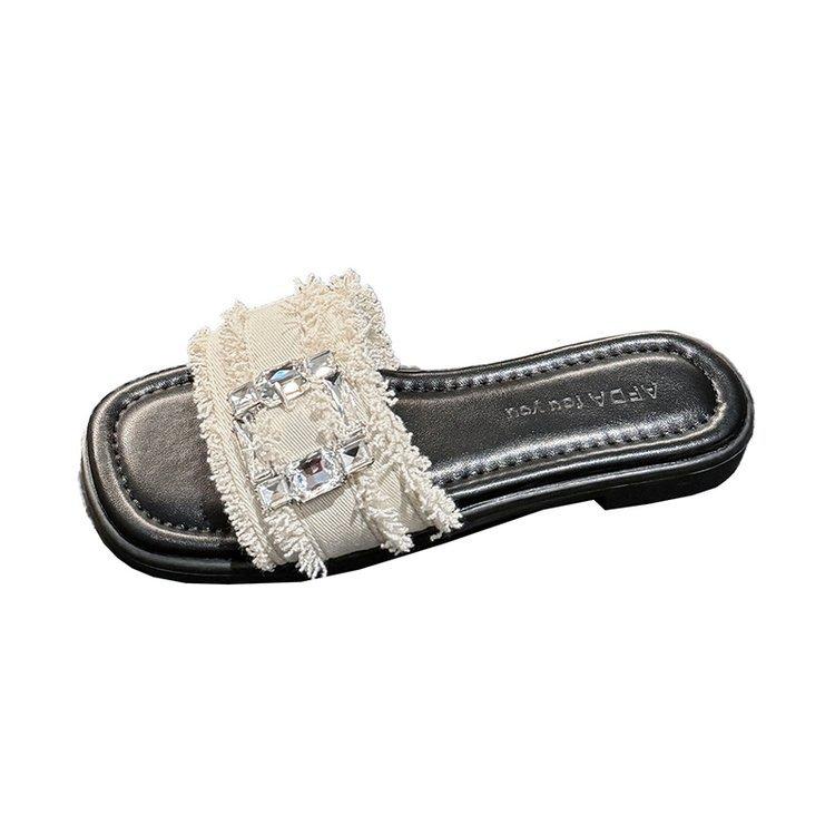 

French small fragrant slippers women s summer wear 2024 new fashion versatile flat bottom one-word beach cool slippers 39