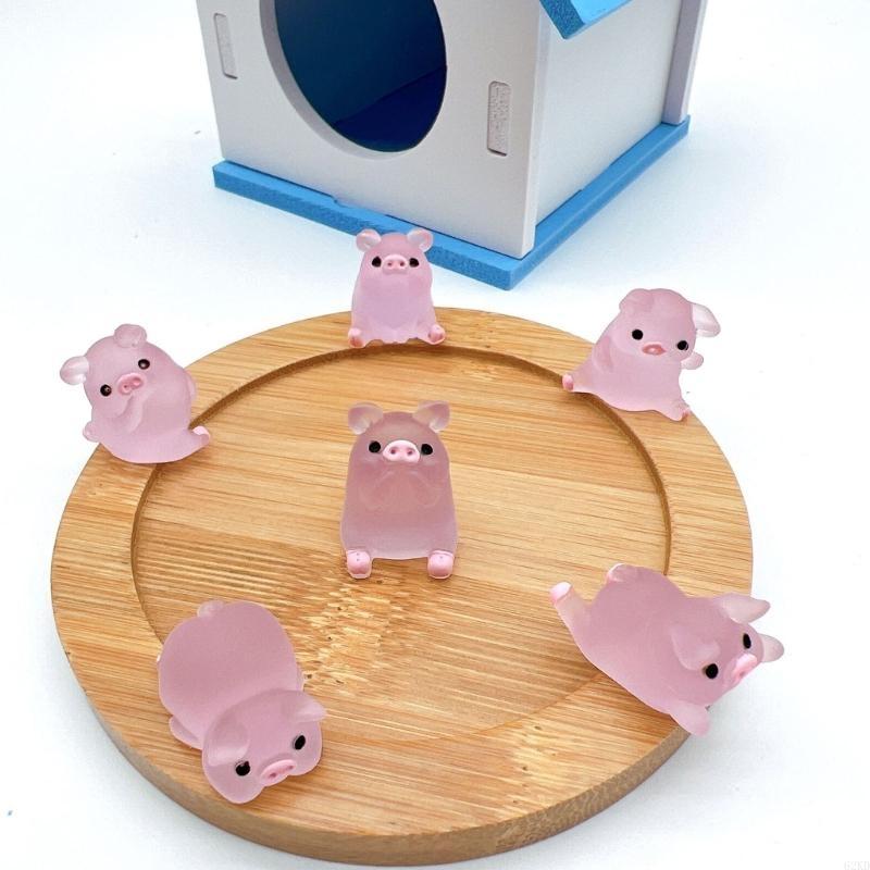 62KD 6Pcs Luminous Pig Ornaments Car Mini Resin Piggy Figures Miniatures Garden Pigs