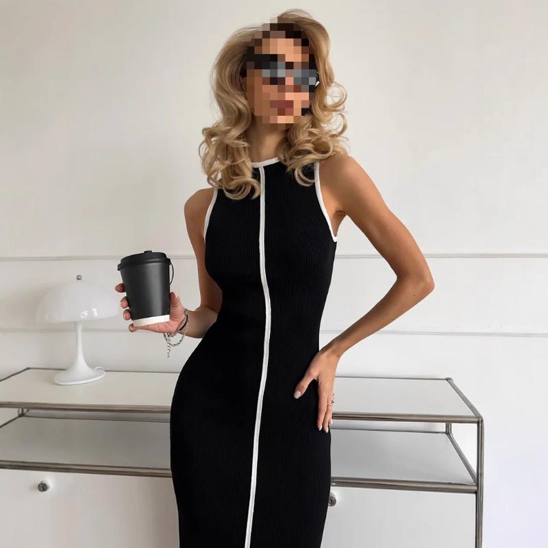 

Stitch contrasting color stand up collar slim fit elegant sleeveless high street niche knitted mid length hip hugging skirt S чорний