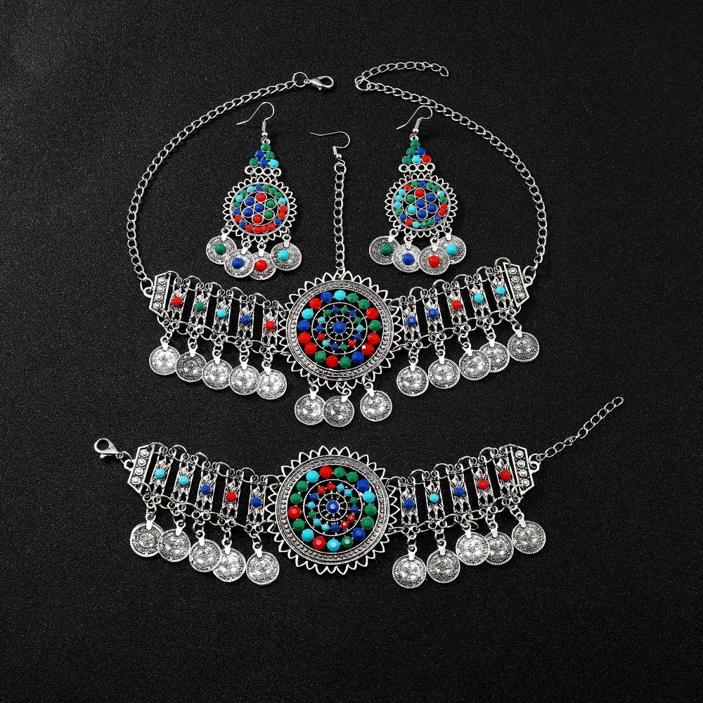 Bohemian Ethnic Indian Head Jewelry Retro Alloy Hollowed Out Colored Acrylic Coin Tassel Head Chain For Women Bridal Headdress