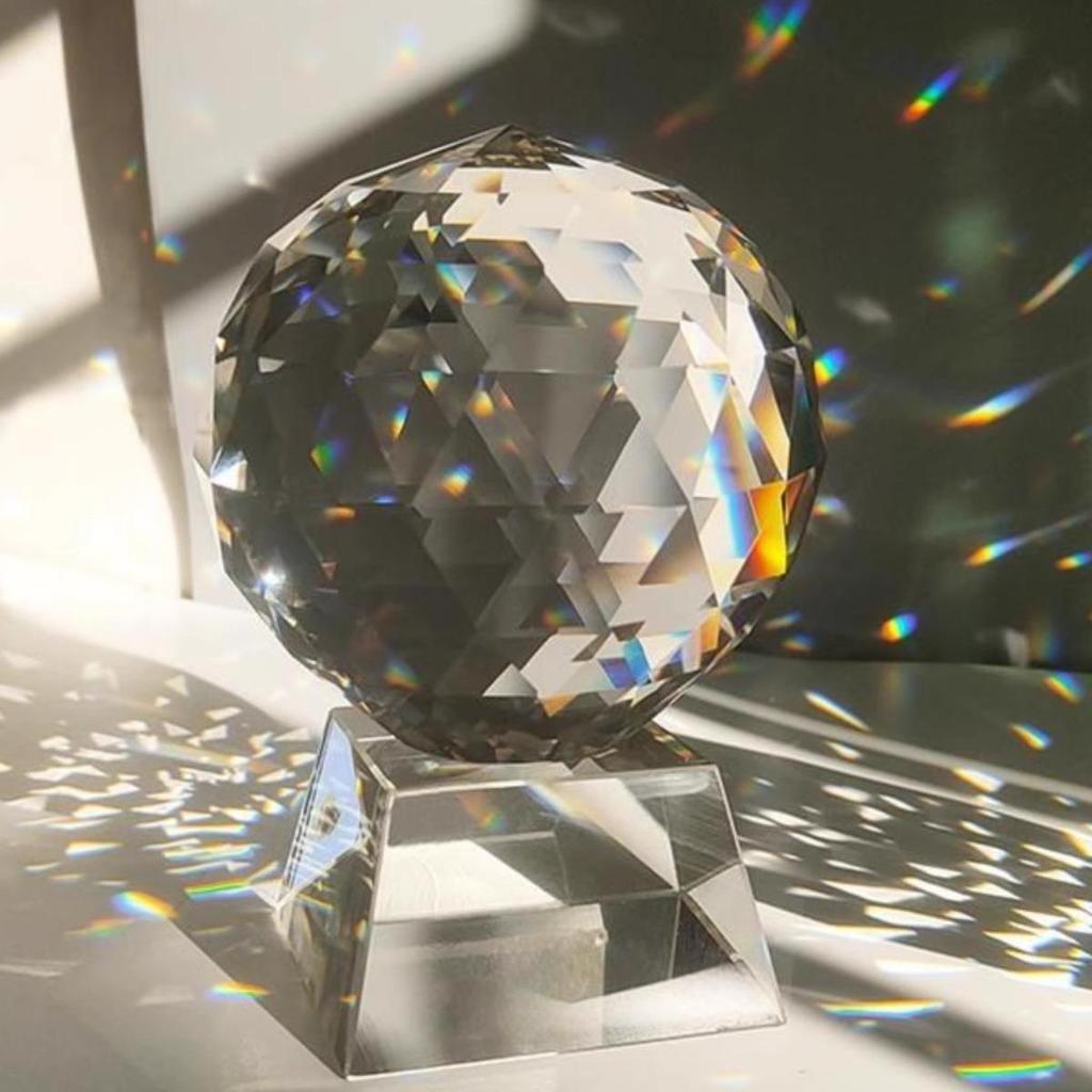 Prisma di Cristallo Multifaccettato Cattura Sole Arcobaleno