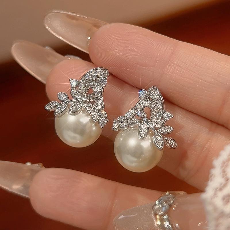 Pearl Set, Stud Earrings, Necklace, Flowery Female, Sweet, Versatile And Elegant