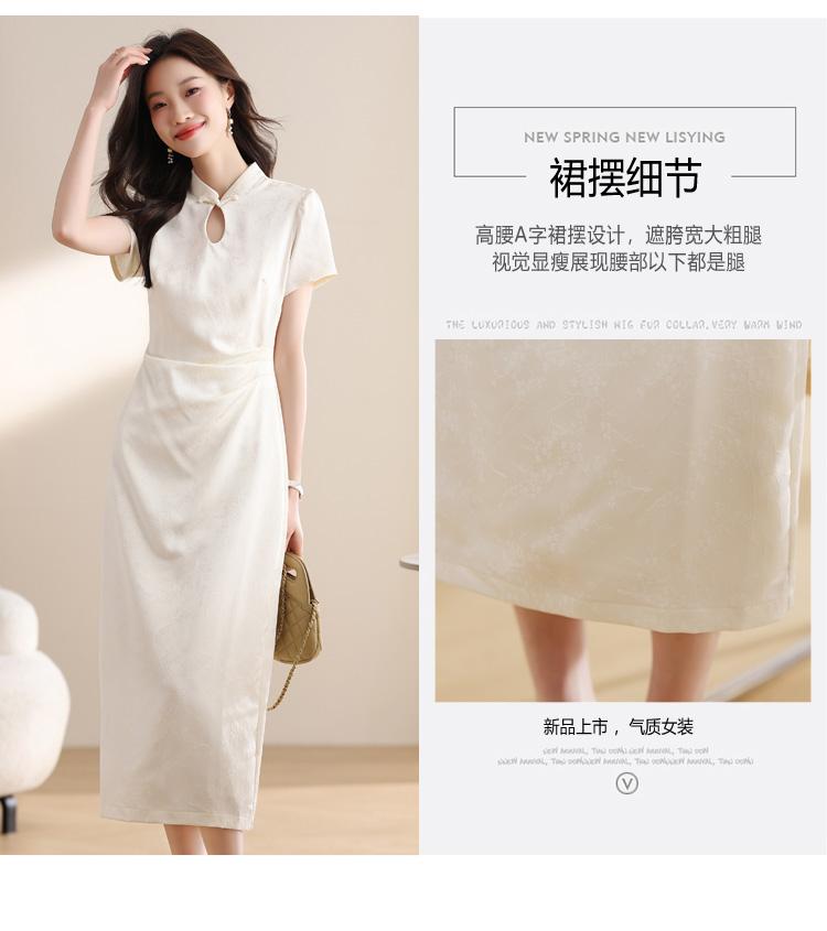 New Chinese style dress with improved national style