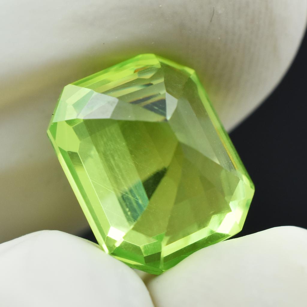 NATURAL Green Peridot Emerald Cut 10.0 Ct CERTIFIED Loose Gemstone For Jewellary AR-1419