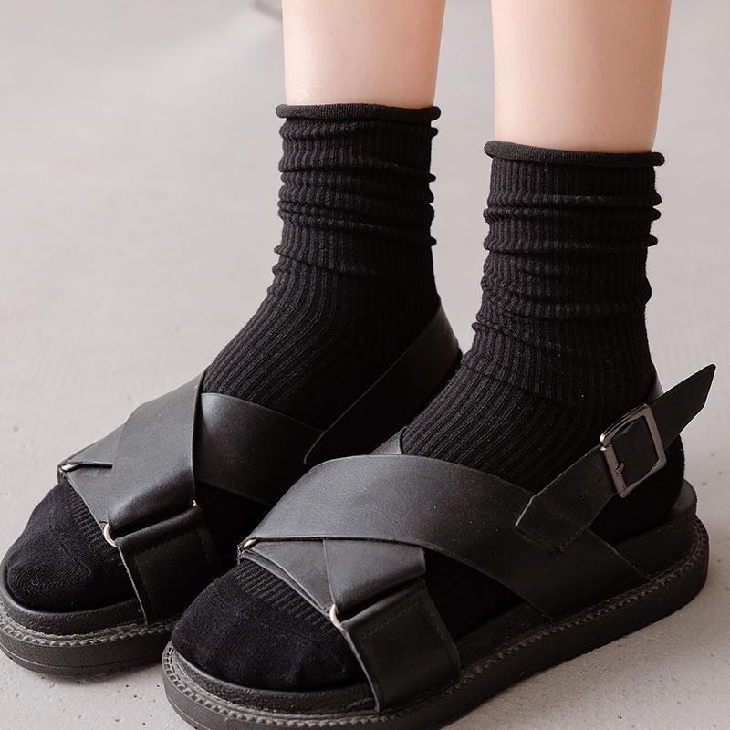 Colorful Women's Mid-Calf Candy Color Cotton Socks - Versatile for Spring and Autumn, Sporty and Over-the-Knee.