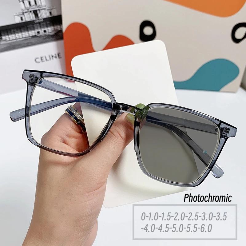 

Vintage Square Frame Color Changing Myopia Glasses Fashion TR90 Anti Blue Light Photochromic Glasses with Diopter 0 To -6.0