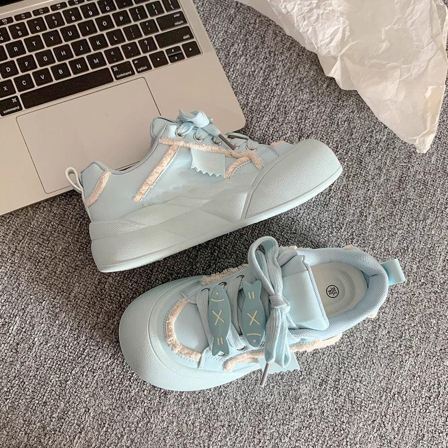 2025 Spring and Summer Campus Style Platform Bread Shoes Women's Versatile Little White Shoes High Value Niche Fashion Lightweight Sports Women