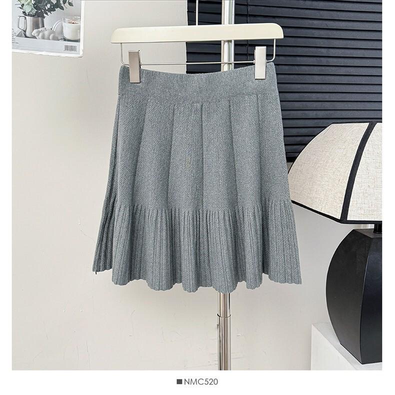 MIU Style 2025 Fall/Winter Knit Pleated A-Line Mini Skirt - Versatile and Slimming