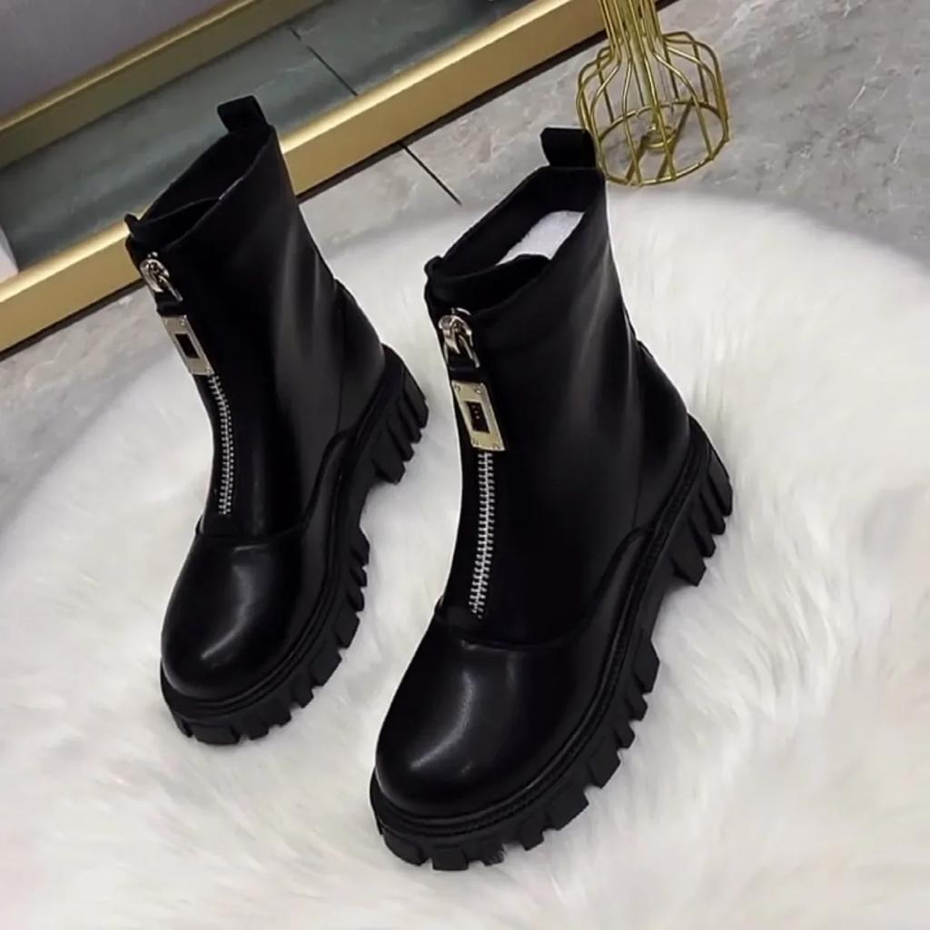 Women Boots Fashion Casual Leather Boot Plush Warm Winter Boots Zip Ankle Boots for Women Non Slip Platform Boot Bottines Femmes