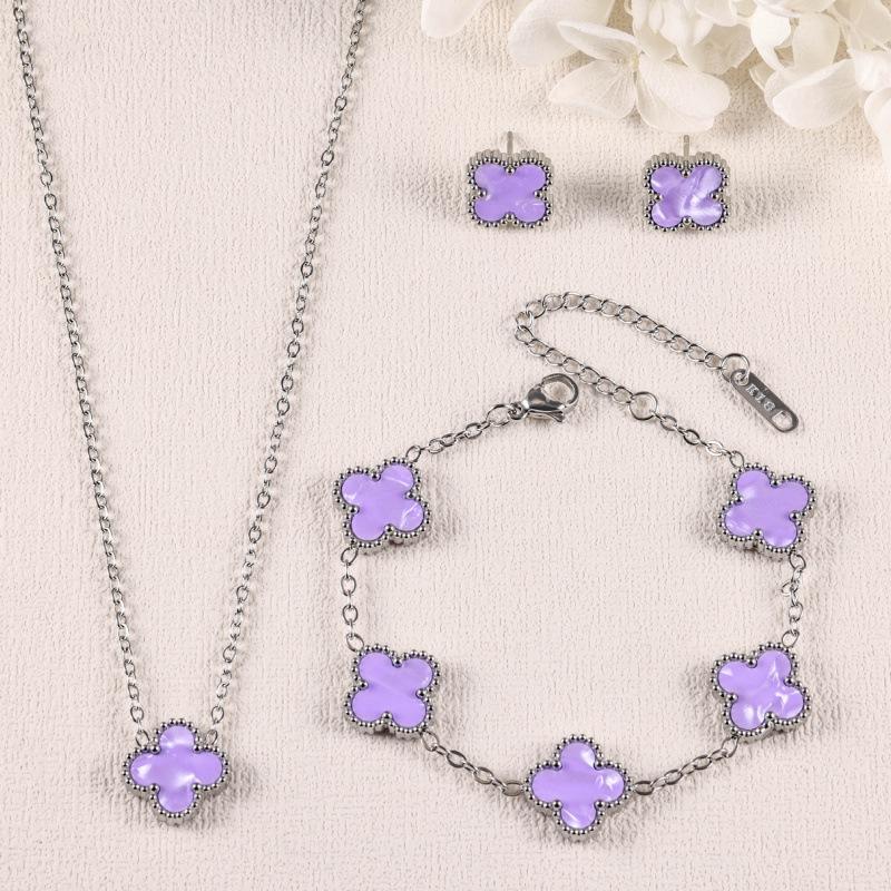 Four-leaf Clover Three-piece Necklace Bracelet and Earring Set - A Luxurious Colorful Fashion Jewelry Set