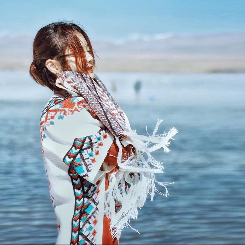 Yunnan Ethnic Knitted Scarf Shawl for Women – Stylish, Thin, and Versatile Summer Outerwear.