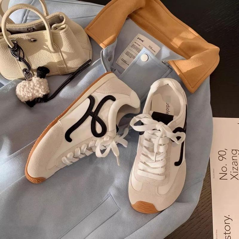 Mode 2025 Damen Freizeitschuhe Mode Bequem Leichte Damenschuhe Schlicht Kreuzgebunden Vulkanisierte Schuhe Rutschfeste Sneaker