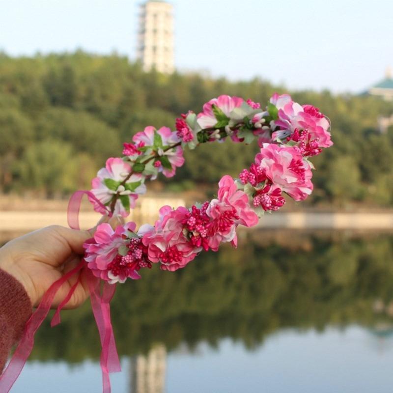 Flower Wreath Headbands Flower Crown Bride Hairband Fashionable Hair Accessories for Holiday Festivals and Parties