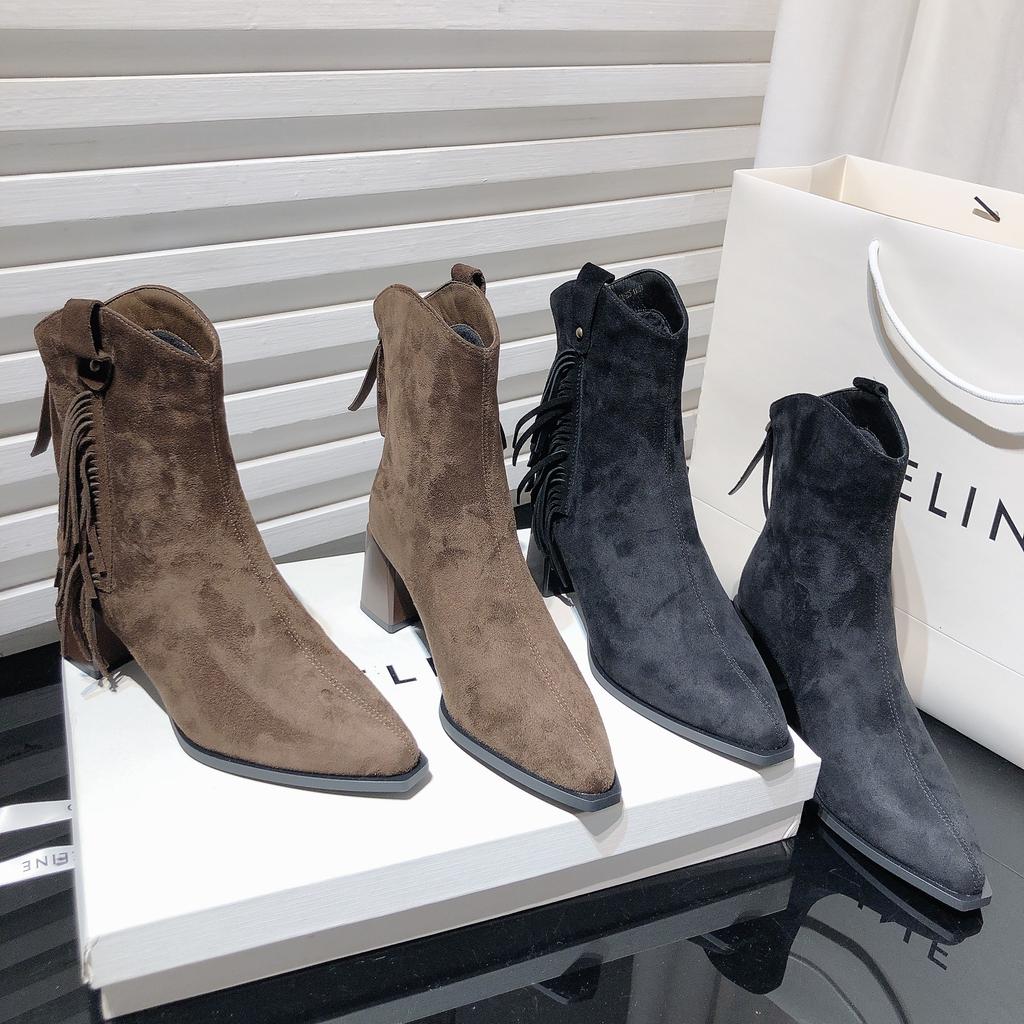 Yueyu 2025 new retro thick heel Martin boots women's pointed suede medium heel short boots fringed boots western cowboy boots