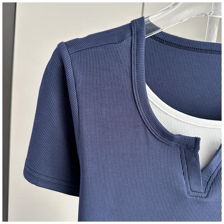 Plus Size Fake Two-Piece Color Block Short Sleeve T-Shirt Ribbed Slimming Top For Women Versatile Breathable Soft Material Flattering Slim Women Top