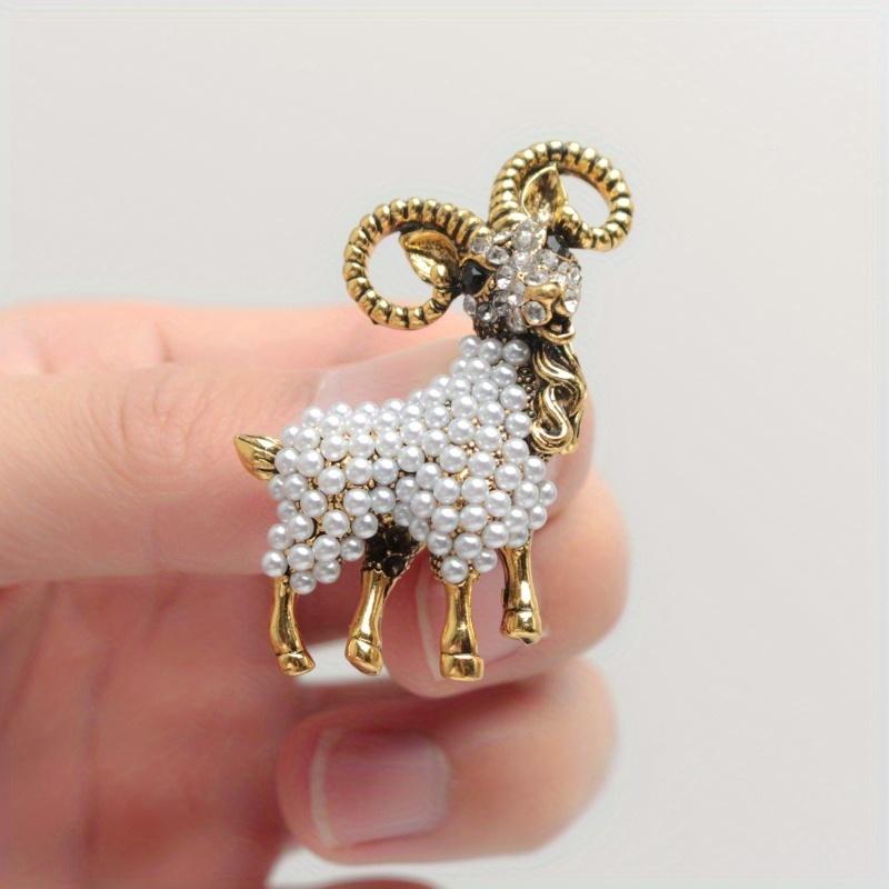 Vintage Fashion Design Goat Brooch Cute Animal Brooch Clothing Accessories for Holiday Gifts