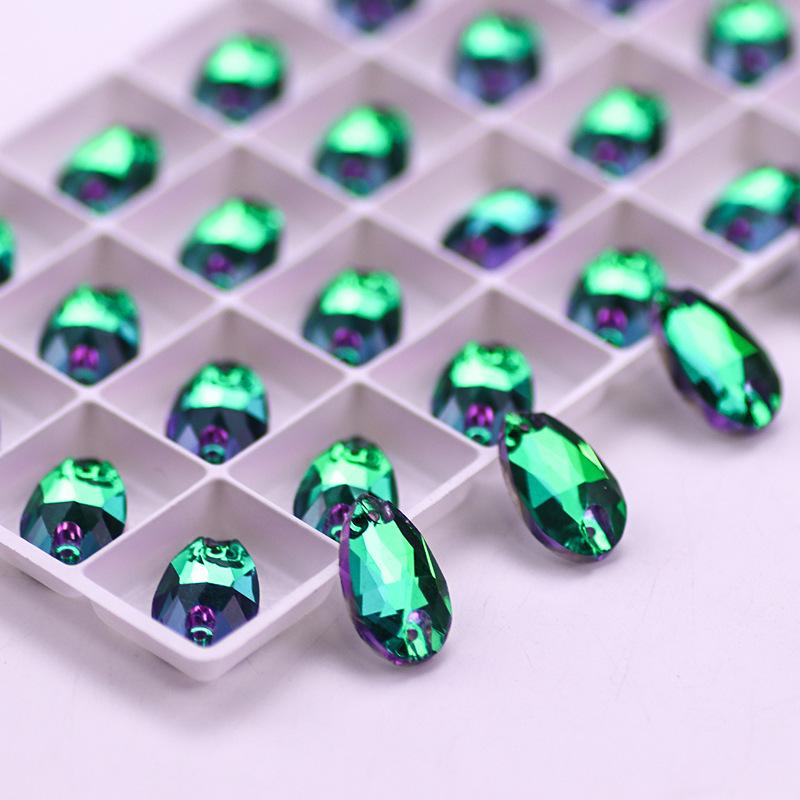 Strass Goutte à Deux Trous Cousus à la Main à Dos Plat pour Costumes de Danse