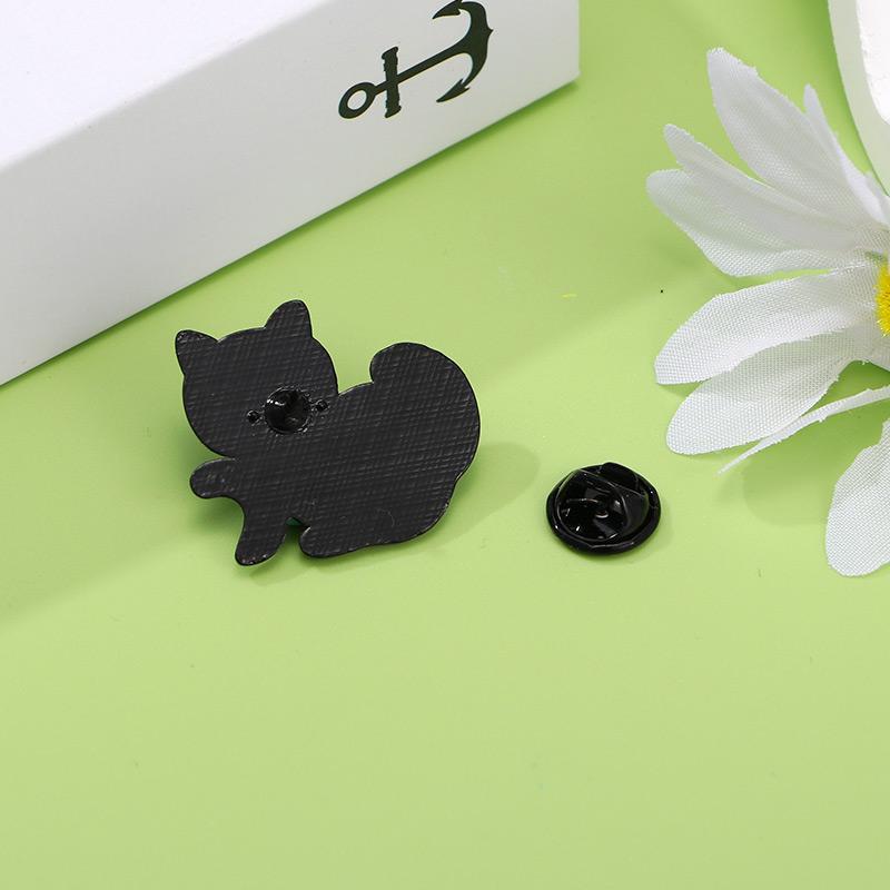 Cute Black Flower Cat Design Enamel Brooches Floret Kitty Metal Pins For Backpack Clothes Decoration Gift For Pet Lovers