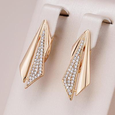 Pürüzsüz Eşkenar Dörtgen Şekli Mikro Kakma Zirkon Dangle Küpe Kadınlar için Altın Renk Trendy Takı