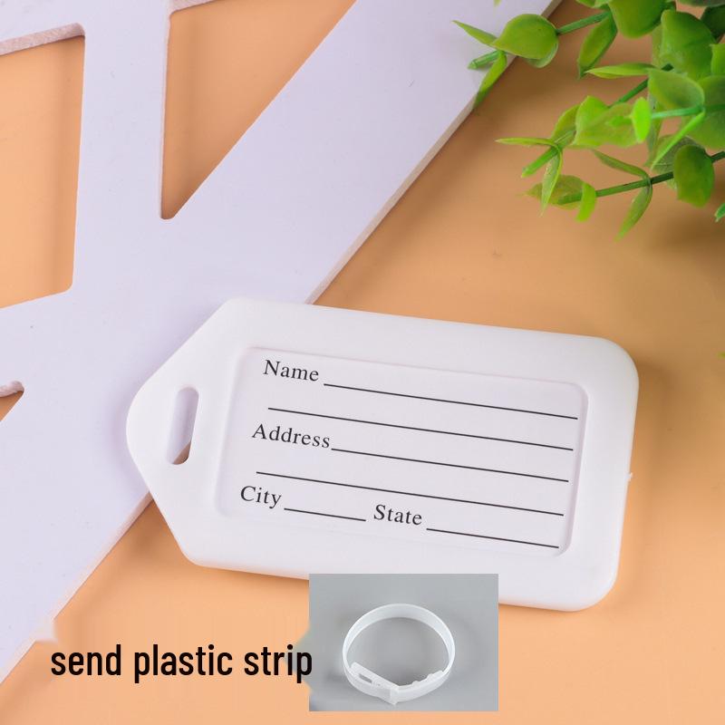 Bunter Gepäckanhänger aus Kunststoff und Kartenhalter für aufgegebenes Gepäck und Bordkarte