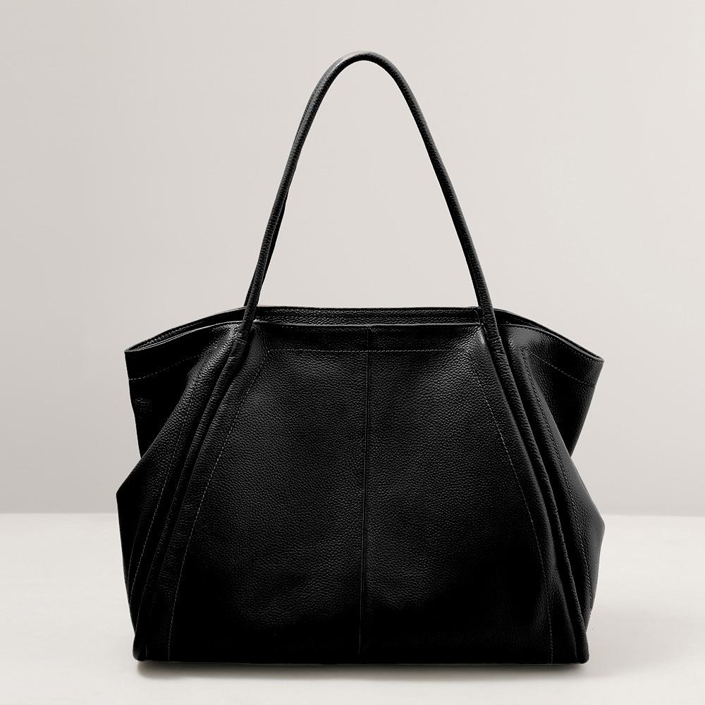 The first layer of cowhide foreign trade cross-border large tote bag, the new women's underarm bag, and the large-capacity versatile commuter