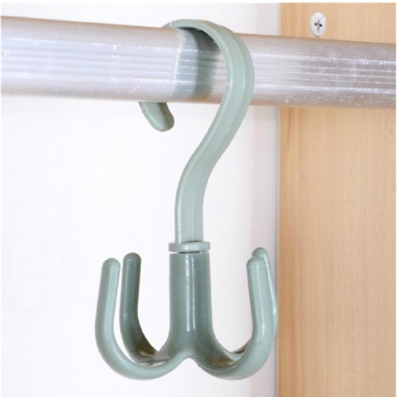Rotatable Wardrobe Hook At Four Corners of Household Bedroom