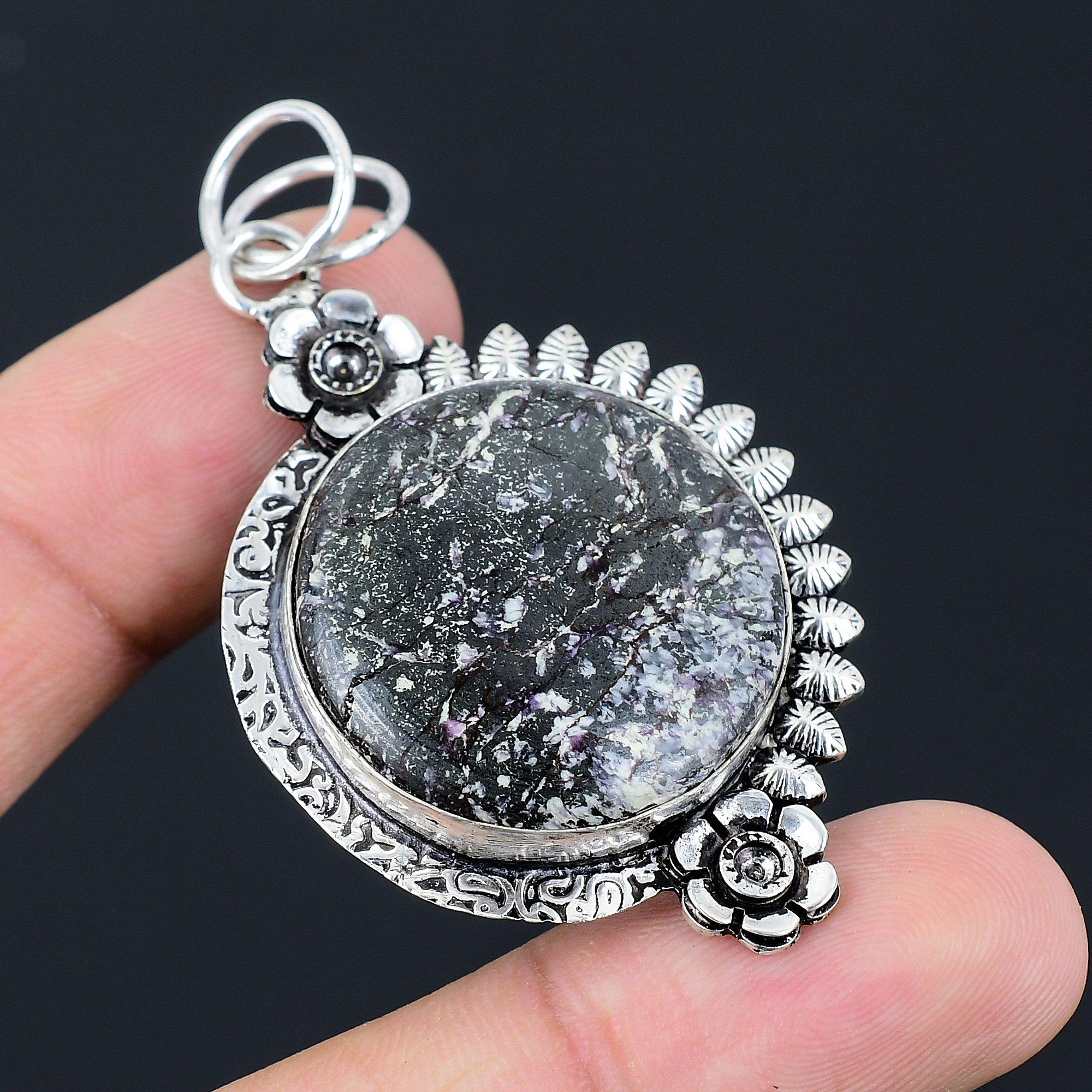 

Round Kemmererite Gemstone Flower Artisan Pendant Jewelry 925 Sterling Silver