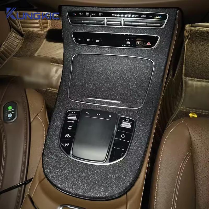 Naklejka na wnętrze samochodu Folia ochronna na skrzynię biegów do Mercedes Klasy E W213 2016- Naklejka na panel biegów samochodowych Tekstura włókna węglowego